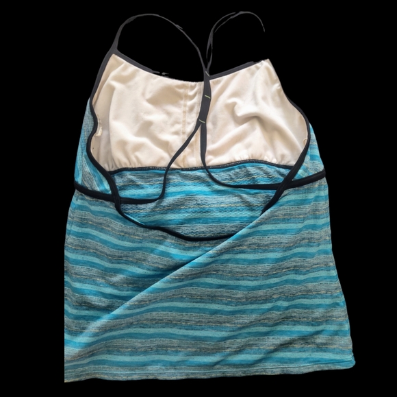 Nike swim or work out top Summer Sale 🌼 - Picture 4 of 5